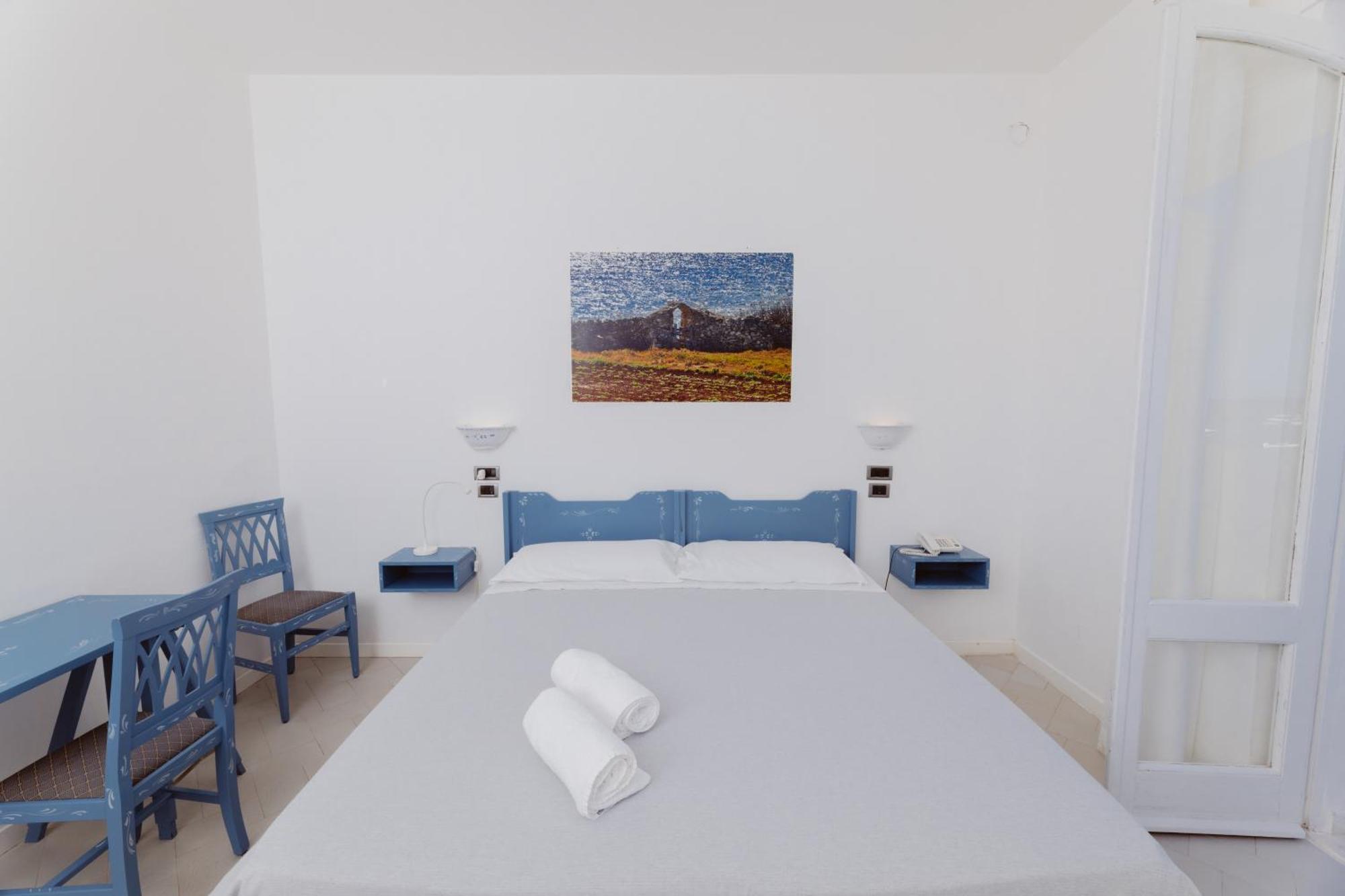 Hotel La Roccia Castro  Bilik gambar